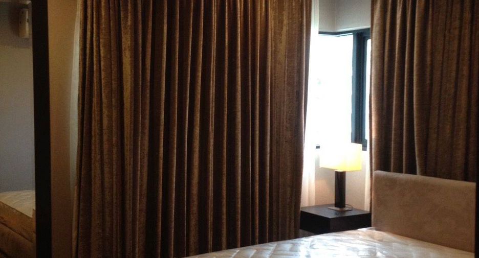 Condo en alquiler de 1 habitaciones en Sathon, Bangkok