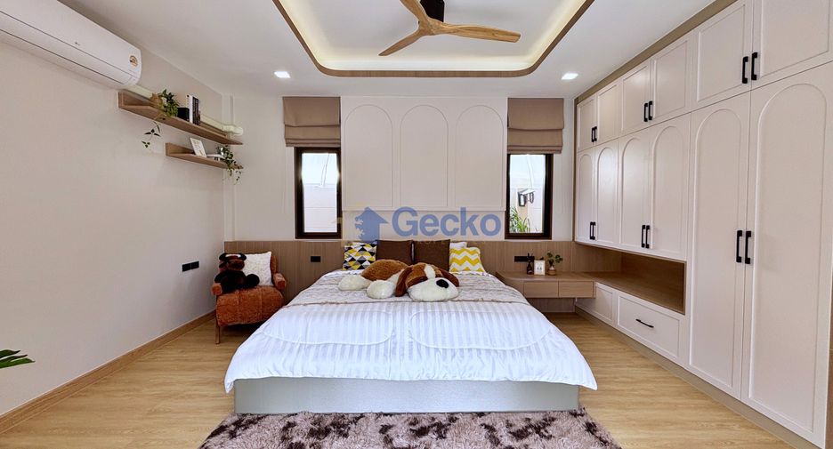For rent 4 ベッドルーム house in Huay Yai, Pattaya