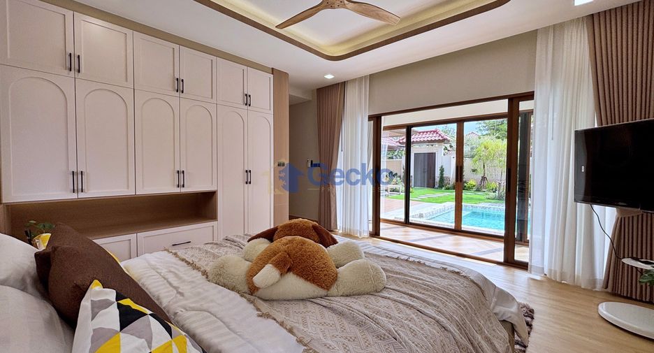 For rent 4 ベッドルーム house in Huay Yai, Pattaya