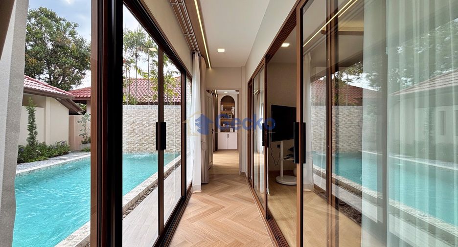 For rent 4 ベッドルーム house in Huay Yai, Pattaya