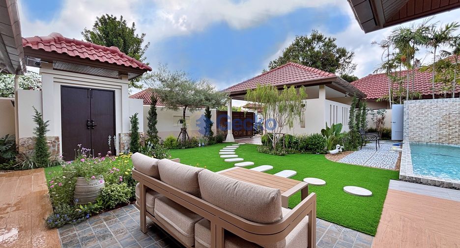For rent 4 ベッドルーム house in Huay Yai, Pattaya