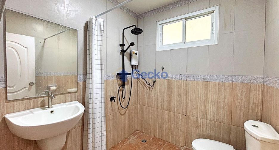 For rent 9 ベッドルーム house in Huay Yai, Pattaya