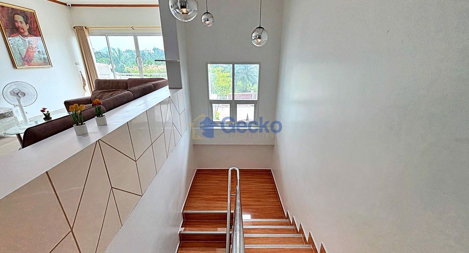 For rent 9 ベッドルーム house in Huay Yai, Pattaya