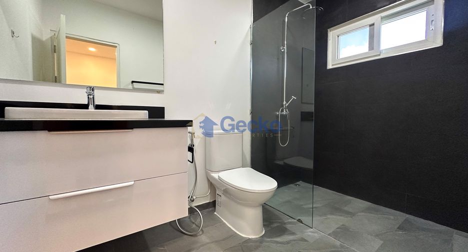 For rent 5 ベッドルーム house in Bang Lamung, Chonburi