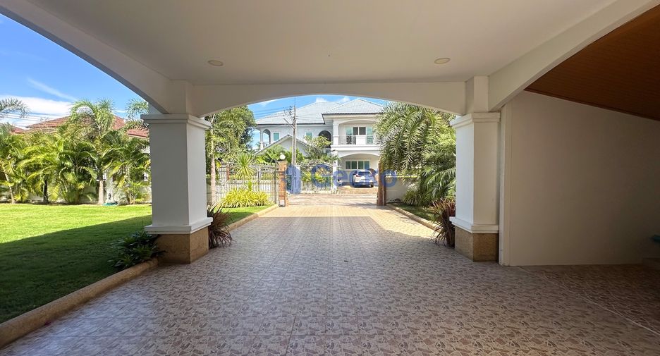 For rent 5 ベッドルーム house in Bang Lamung, Chonburi