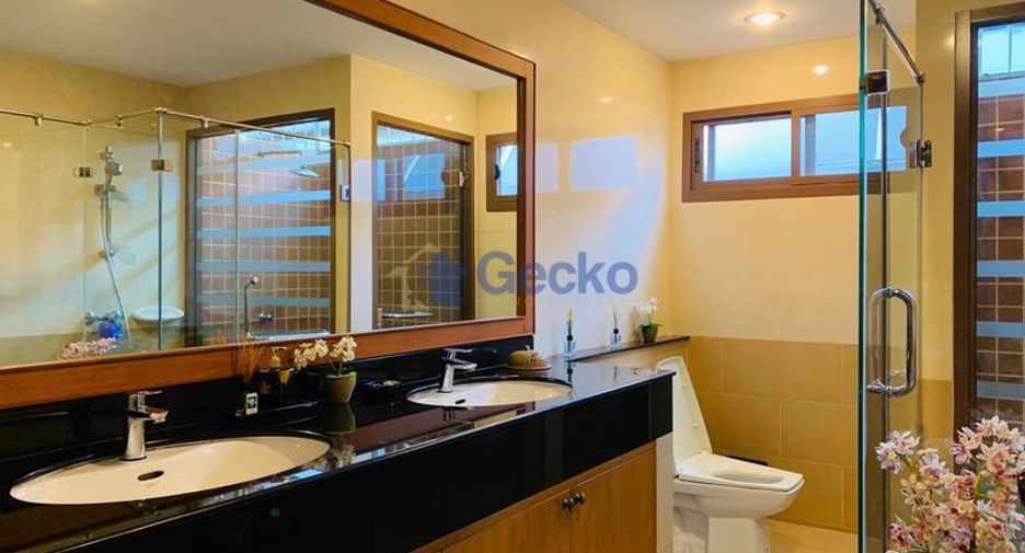 For rent 3 ベッドルーム house in Huay Yai, Pattaya