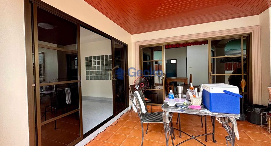 For rent 2 ベッドルーム house in Bang Lamung, Chonburi