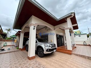 For rent 2 ベッドルーム house in Bang Lamung, Chonburi