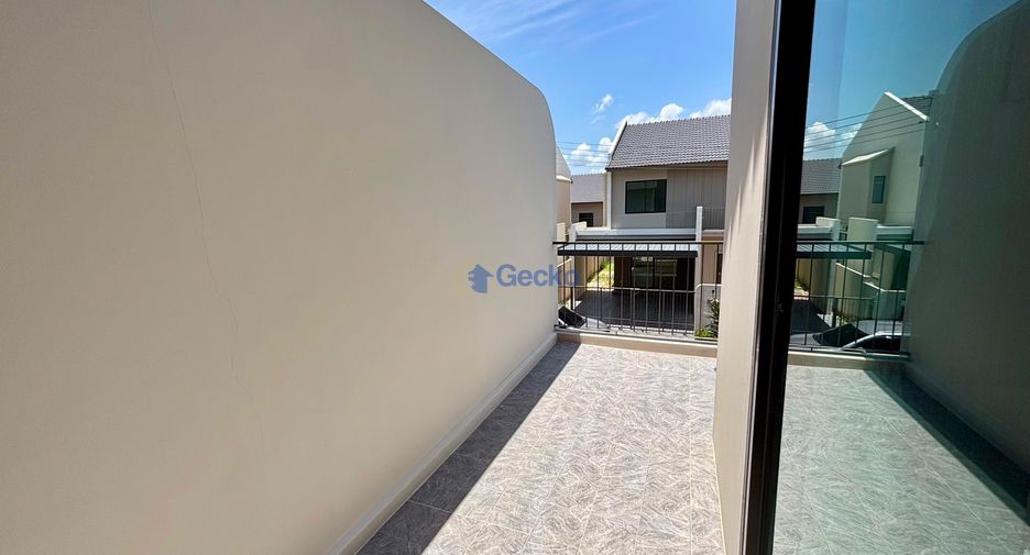 For rent 4 ベッドルーム house in Bang Lamung, Chonburi