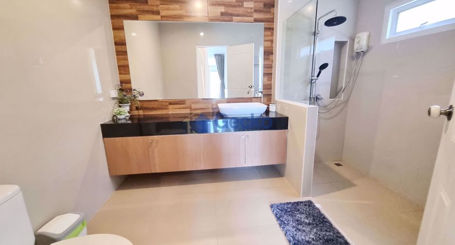 For rent 3 ベッドルーム house in Huay Yai, Pattaya