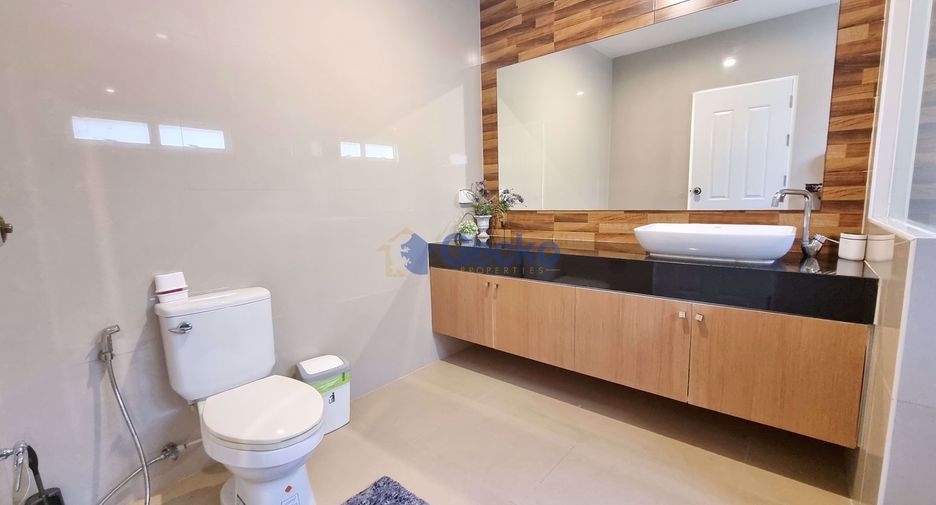 For rent 3 ベッドルーム house in Huay Yai, Pattaya