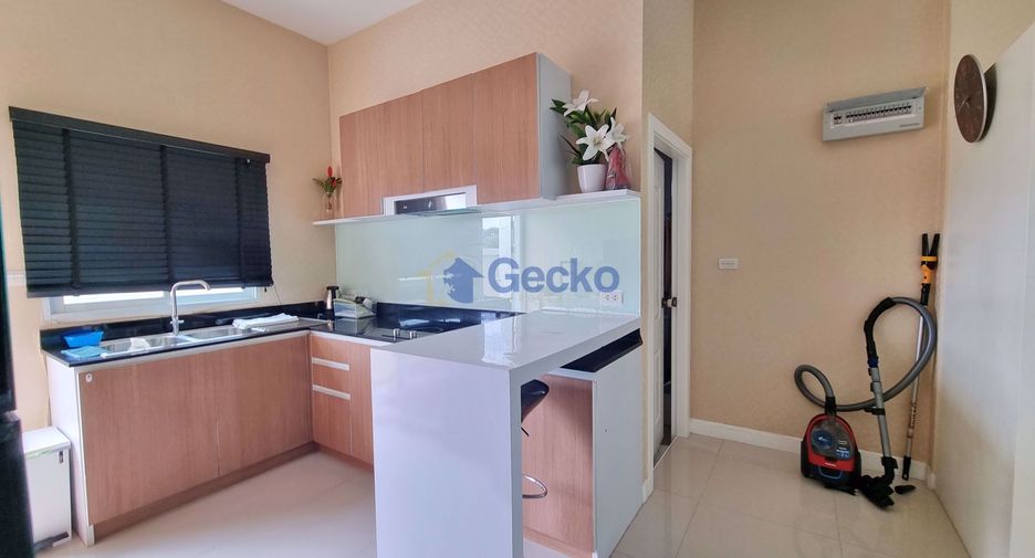 For rent 3 ベッドルーム house in Huay Yai, Pattaya