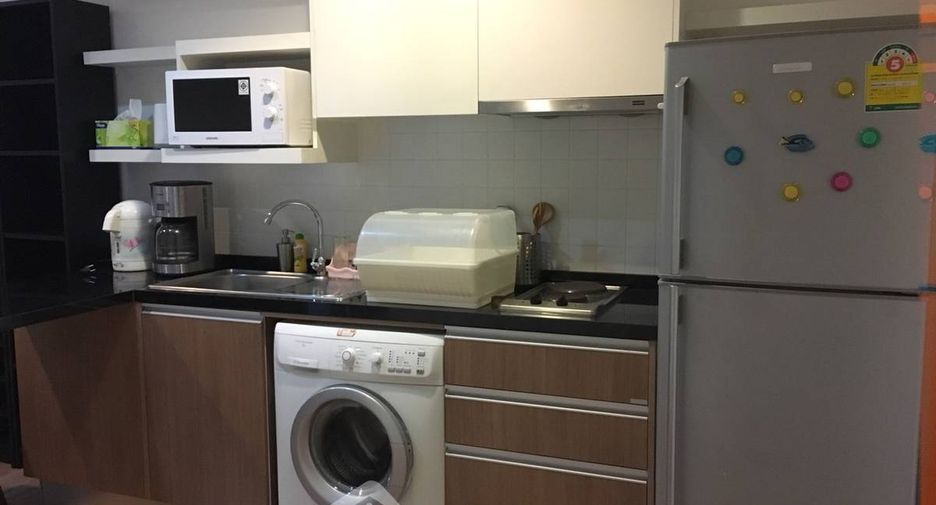 Condo en alquiler de 1 habitaciones en Khlong Toei, Bangkok