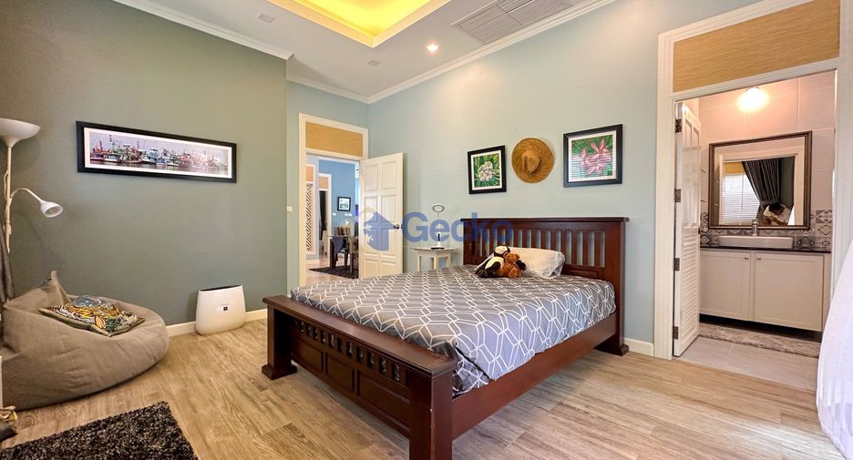 For rent 3 bedrooms condo in Jomtien, Pattaya