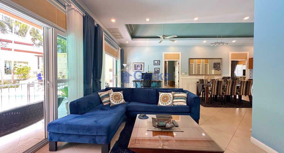 For rent 3 bedrooms condo in Jomtien, Pattaya