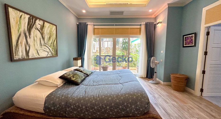 For rent 3 bedrooms condo in Jomtien, Pattaya