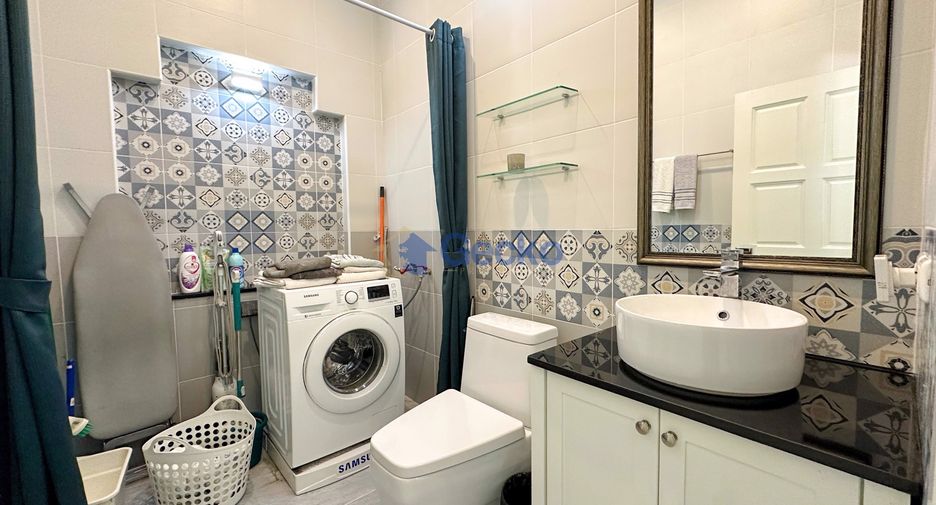 For rent 3 bedrooms condo in Jomtien, Pattaya