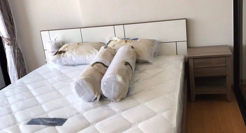 For rent 1 bed condo in Sathon, Bangkok