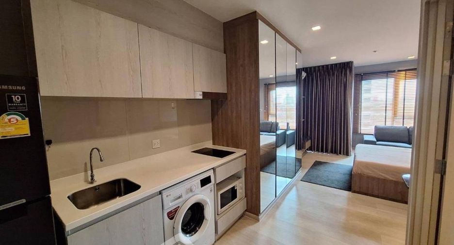 For rent 1 bed condo in Pathum Wan, Bangkok