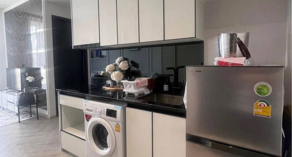 For rent 2 bedrooms condo in Khlong San, Bangkok