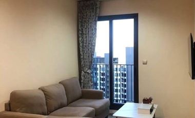 For rent 2 bedrooms condo in Huai Khwang, Bangkok
