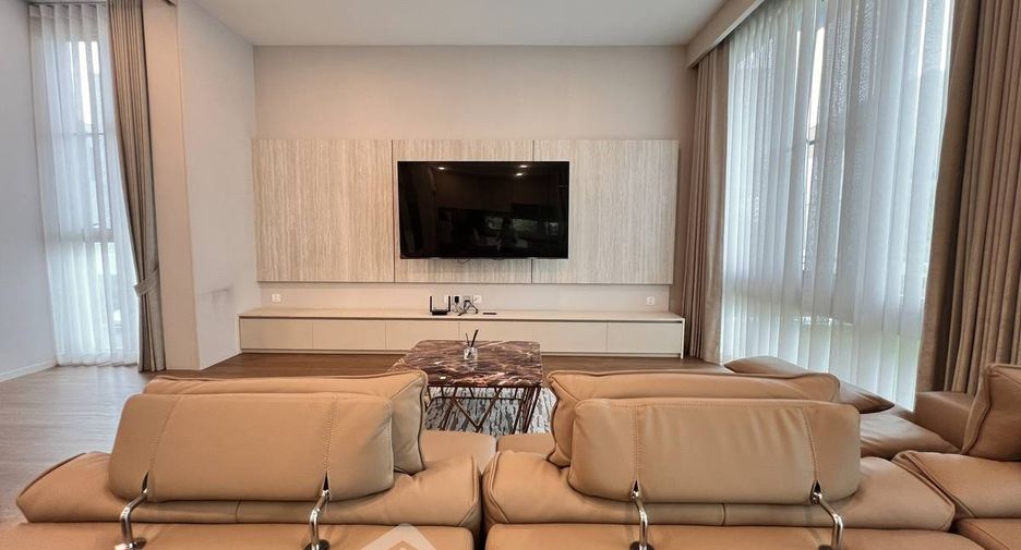 For rent 3 bedrooms house in Saphan Sung, Bangkok