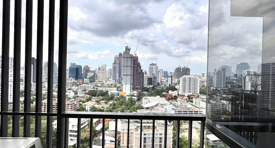 Wohnung zur Miete mit 1 Zimmer in Watthana, Bangkok
