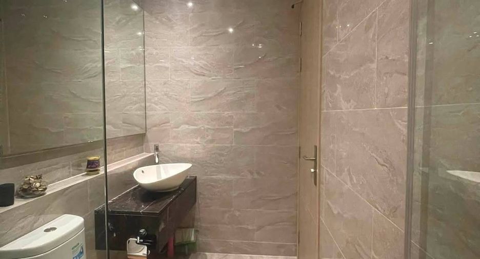 For rent 1 bed condo in Huai Khwang, Bangkok