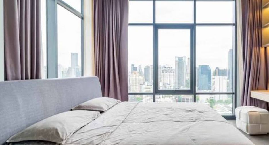 For rent 2 bedrooms condo in Watthana, Bangkok