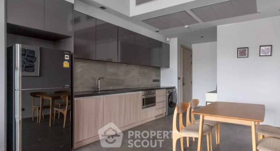 For rent 2 bedrooms condo in Watthana, Bangkok
