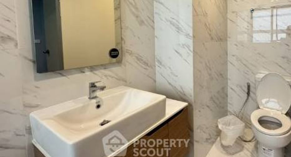 For rent 2 bedrooms condo in Bang Na, Bangkok