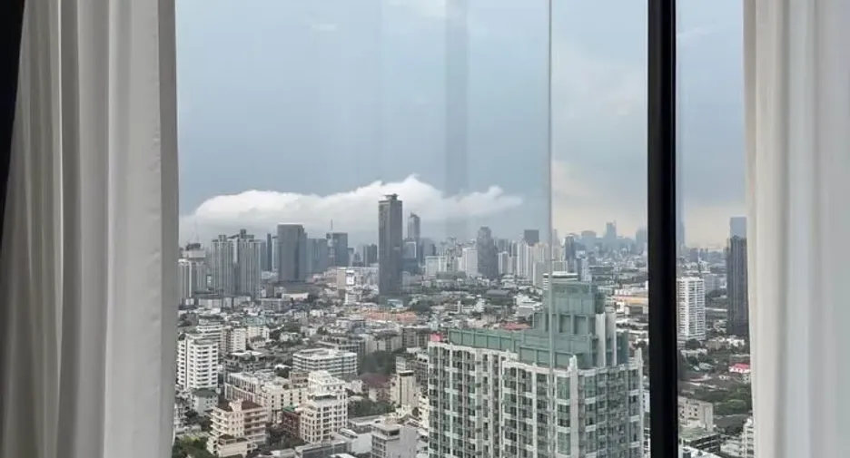 For rent 2 ベッドルーム condo in Watthana, Bangkok