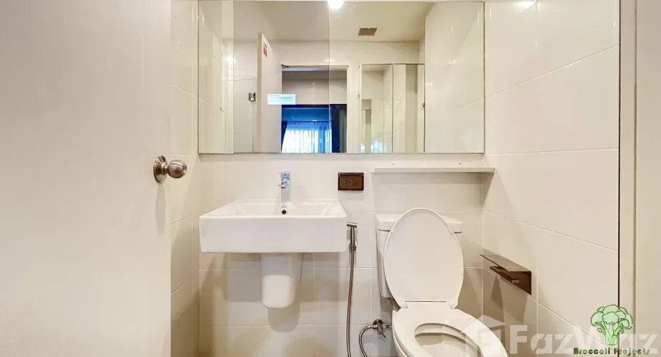 For rent 1 bed condo in Khan Na Yao, Bangkok