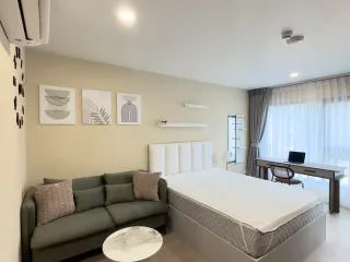 For rent studio condo in Huai Khwang, Bangkok