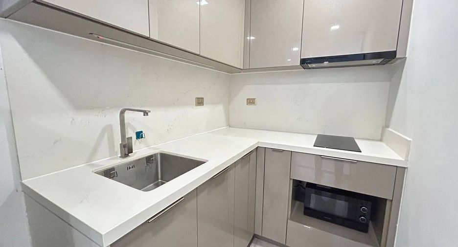 For rent 1 bed condo in Huai Khwang, Bangkok