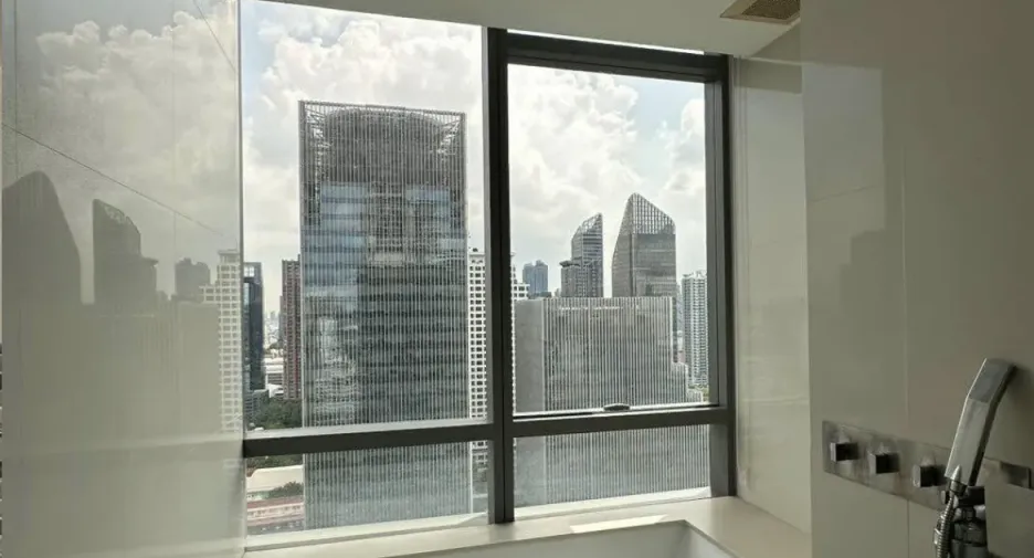 For rent 2 bedrooms condo in Watthana, Bangkok