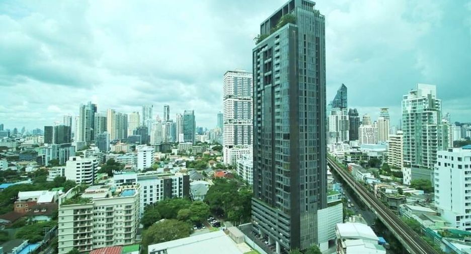 Condo en alquiler de 2 habitaciones en Khlong Toei, Bangkok