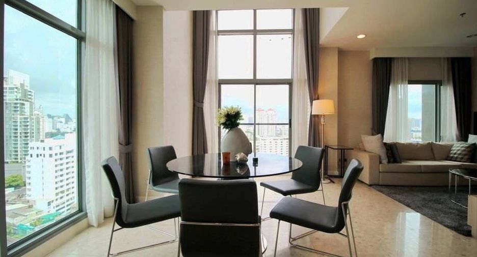 Condo en alquiler de 2 habitaciones en Khlong Toei, Bangkok