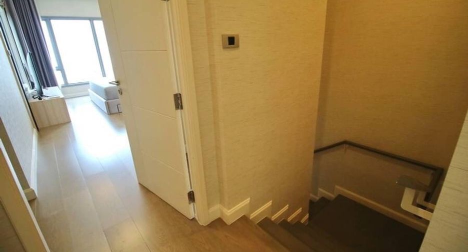 Condo en alquiler de 2 habitaciones en Khlong Toei, Bangkok