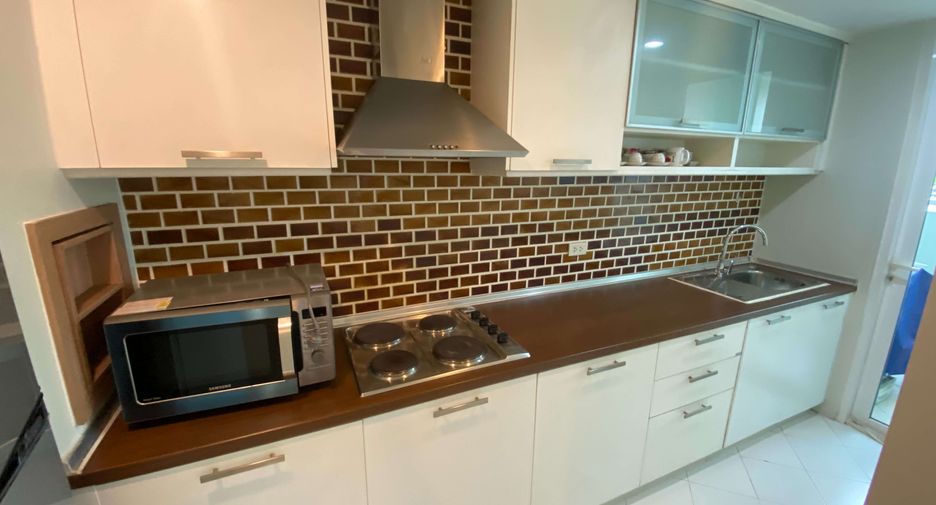 For rent 2 bedrooms condo in Khlong Toei, Bangkok
