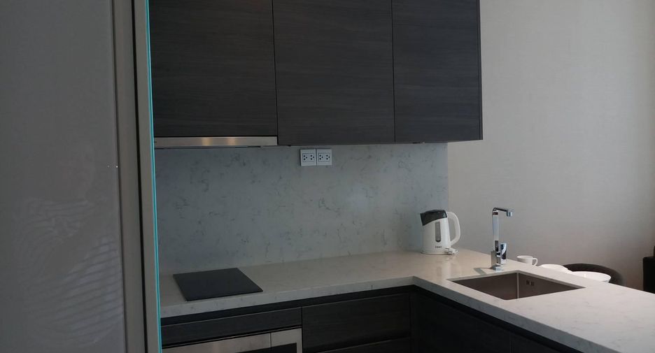 For rent and for sale 1 bed condo in Watthana, Bangkok