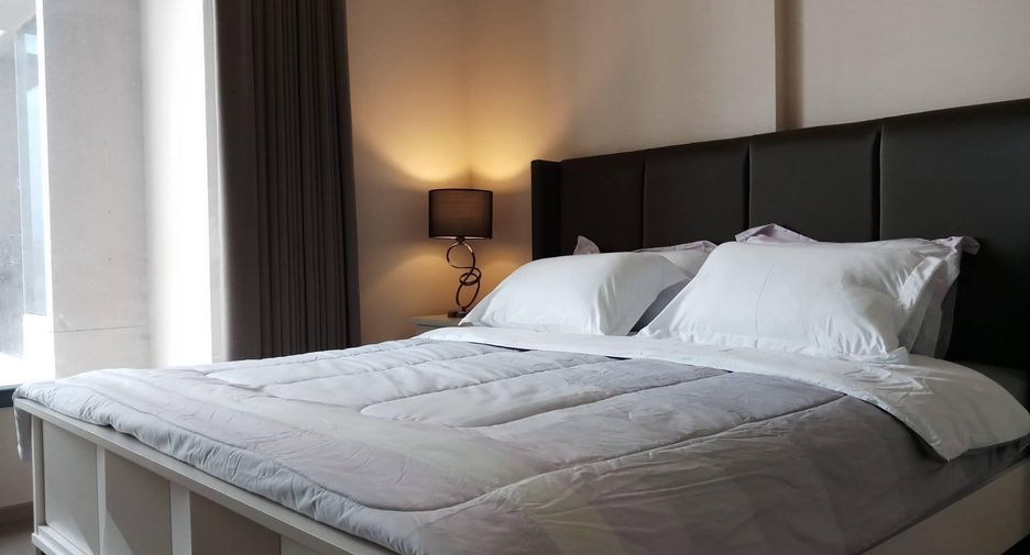 For rent and for sale 1 bed condo in Watthana, Bangkok