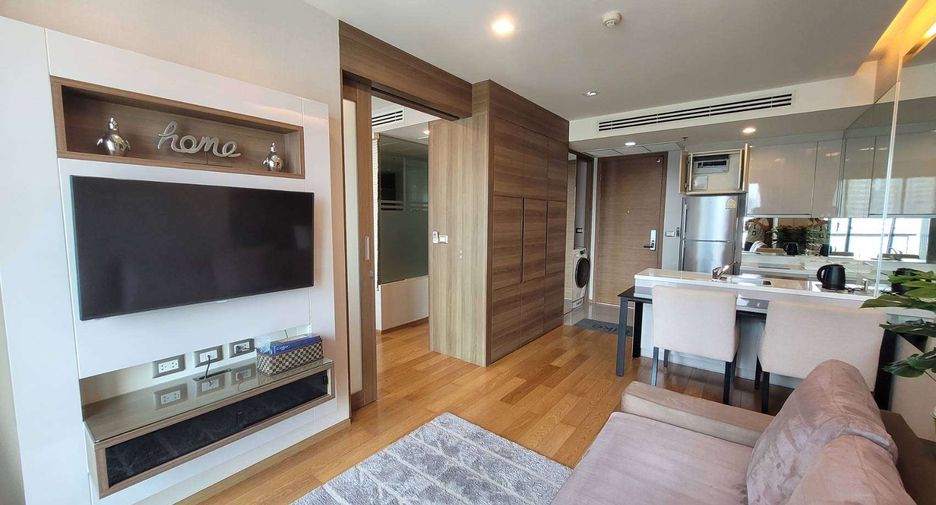 For rent 1 bed condo in Sathon, Bangkok