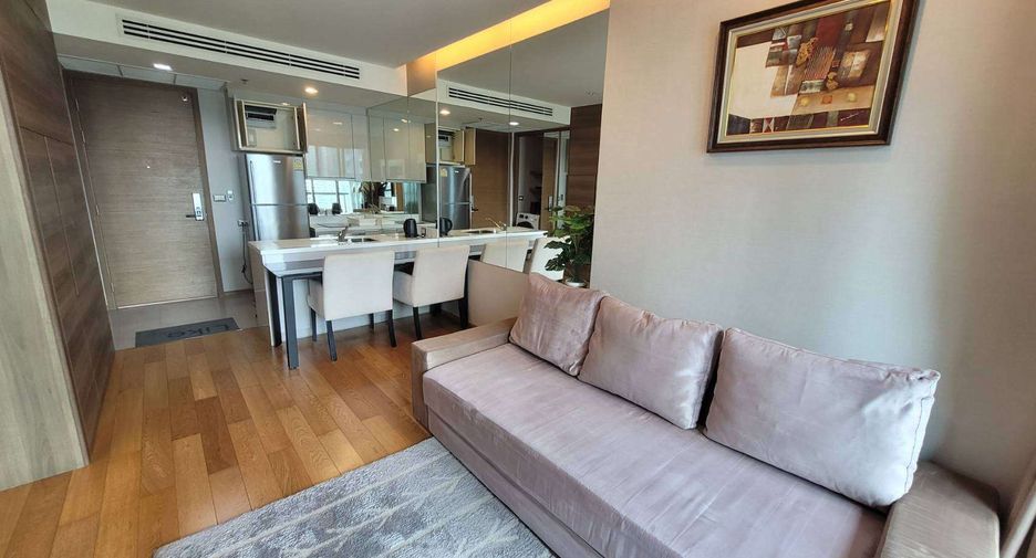 For rent 1 bed condo in Sathon, Bangkok