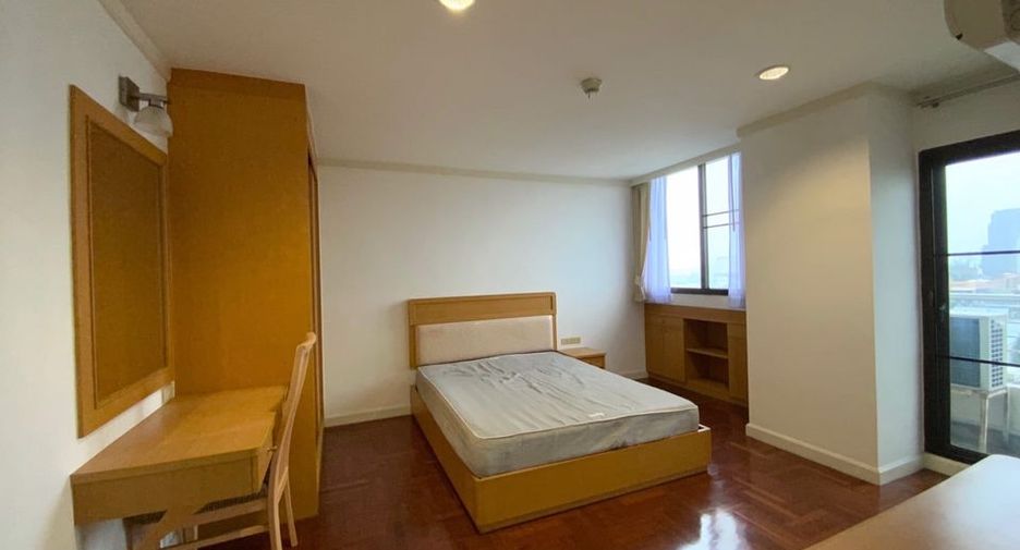 For rent and for sale 2 bedrooms condo in Watthana, Bangkok