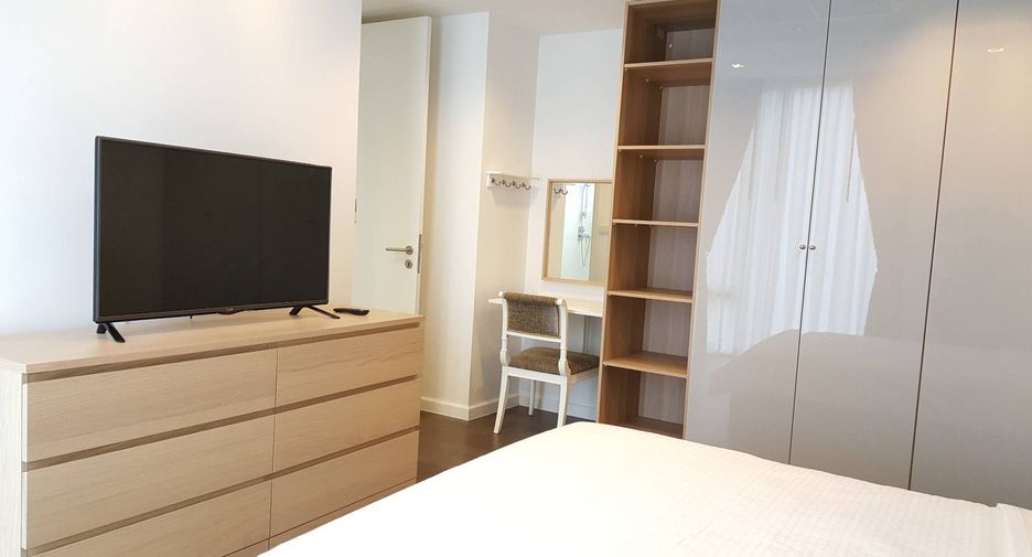 For rent 2 bedrooms condo in Sathon, Bangkok