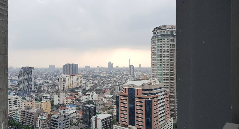 For rent 2 bedrooms condo in Sathon, Bangkok