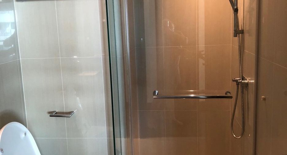 Condo en alquiler de 2 habitaciones en Sathon, Bangkok
