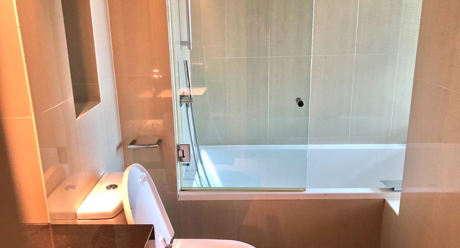 Condo en alquiler de 2 habitaciones en Sathon, Bangkok