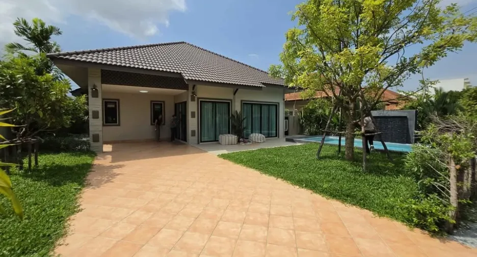 For sale 3 bedrooms villa in Bang Lamung, Chonburi